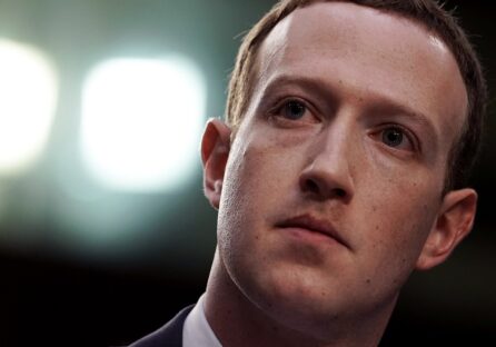 Скандал з Facebook: приватні фото випадково стали доступні 1500 додаткам