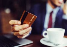“Безготівкові чайові” у кафе – Приватбанк запустив нову послугу