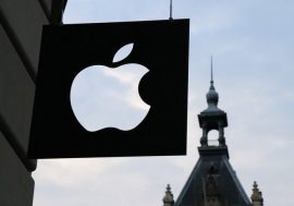 В Україні вперше почнуть продавати акції Apple