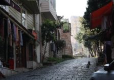 Створено додаток, що дозволяє автоматично видалити всіх людей на фото