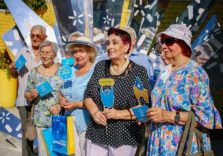 «Київстар» відкрив онлайн-школу «Смартфон для батьків». Тут навчать робити фото та спілкуватися в месенджерах