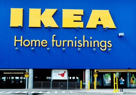 IKEA перенесла відкриття першого магазину в Україні. Спочатку онлайн