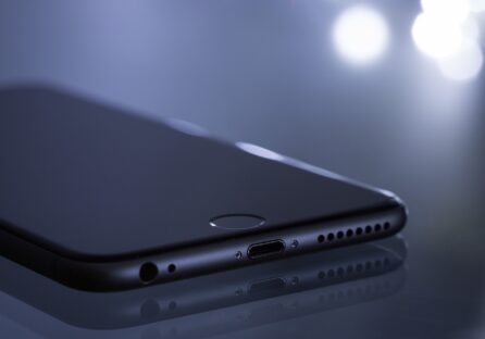 Apple офіційно показала новий iPhone SE — коштує $399