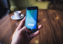 Як назавжди видалити акаунти з Twitter, Instagram і TikTok