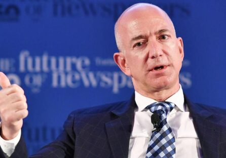 Джефф Безос продав більш ніж на $3,1 млрд акцій Amazon після рекордного зростання прибутку