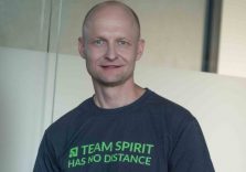 СTO «ПриватБанку» звільнився через зарплату: в найбільшому банку країни платять 47 000 гривень