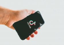 Financial Times: Microsoft може купити TikTok повністю