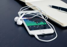 12 способів використовувати старий смартфон