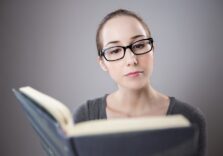 Змінити ставлення до грошей і не збирати борги: ці 9 книг навчать правильно розпоряджатися фінансами