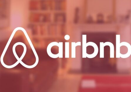 Ділові поїздки не повернуться, а подорожі на машині будуть популярнішими перельотів – прогноз на 2021 рік у Airbnb