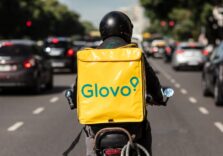 Сервіс Glovo знизив вартість доставки в 9 містах України