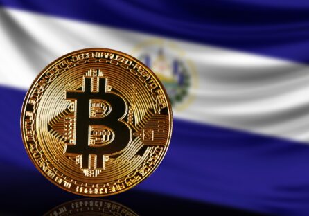 Вартість біткоїна впала на 10% на тлі проблем з впровадженням в якості офіційної валюти в Сальвадорі