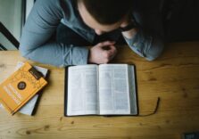 5 книг, які допоможуть вам нарешті досягти балансу між роботою та особистим життям