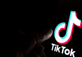 Як продажі через TikTok впливають на малий бізнес у США та Великобританії