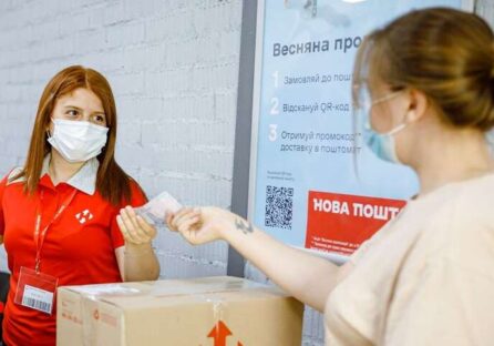 «Нова пошта» запустила послугу доставки особистих речей українським переселенцям в Європу зі знижкою до -80%