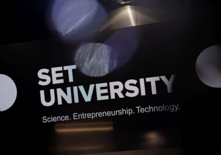 SET University запускає серію воркшопів з кібербезпеки та web3.0. Зібрані кошти спрямують на закупівлю ноутбуків для вчителів зруйнованої школи в Бородянці