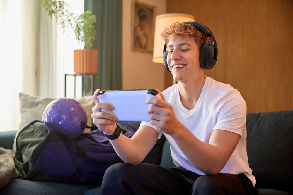 Logitech G запустила&nbsp;у продаж нову бездротову&nbsp;ігрову&nbsp;гарнітуру G325 LIGHTSPEED - home-top, tech, press-release, news, gadzhety