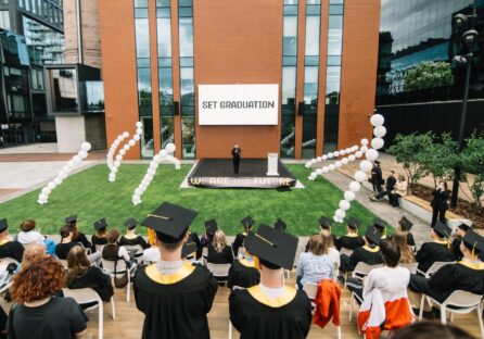SET University випустив магістрів. Їхні дипломні проєкти вже виходять на міжнародні ринки